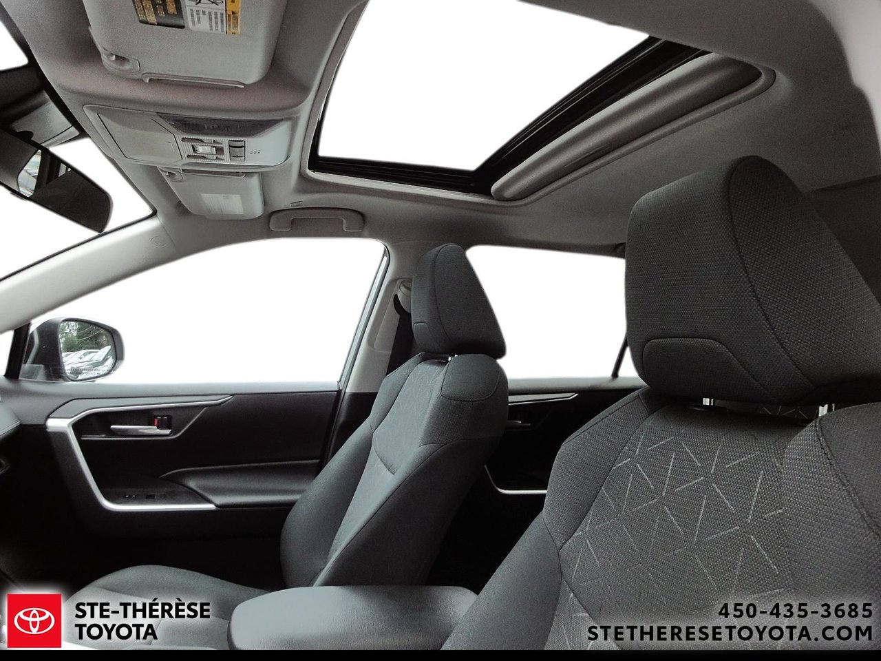 2024 Toyota RAV4 XLE AWD-11