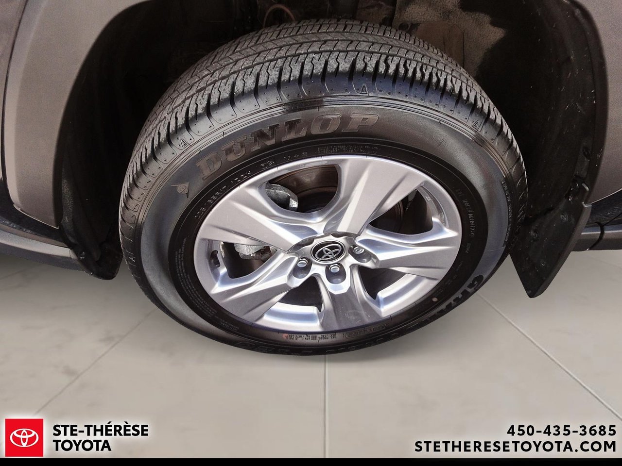 2025 Toyota RAV4 XLE-1