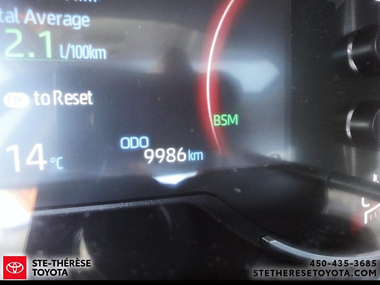 2025 Toyota RAV4 XLE-17