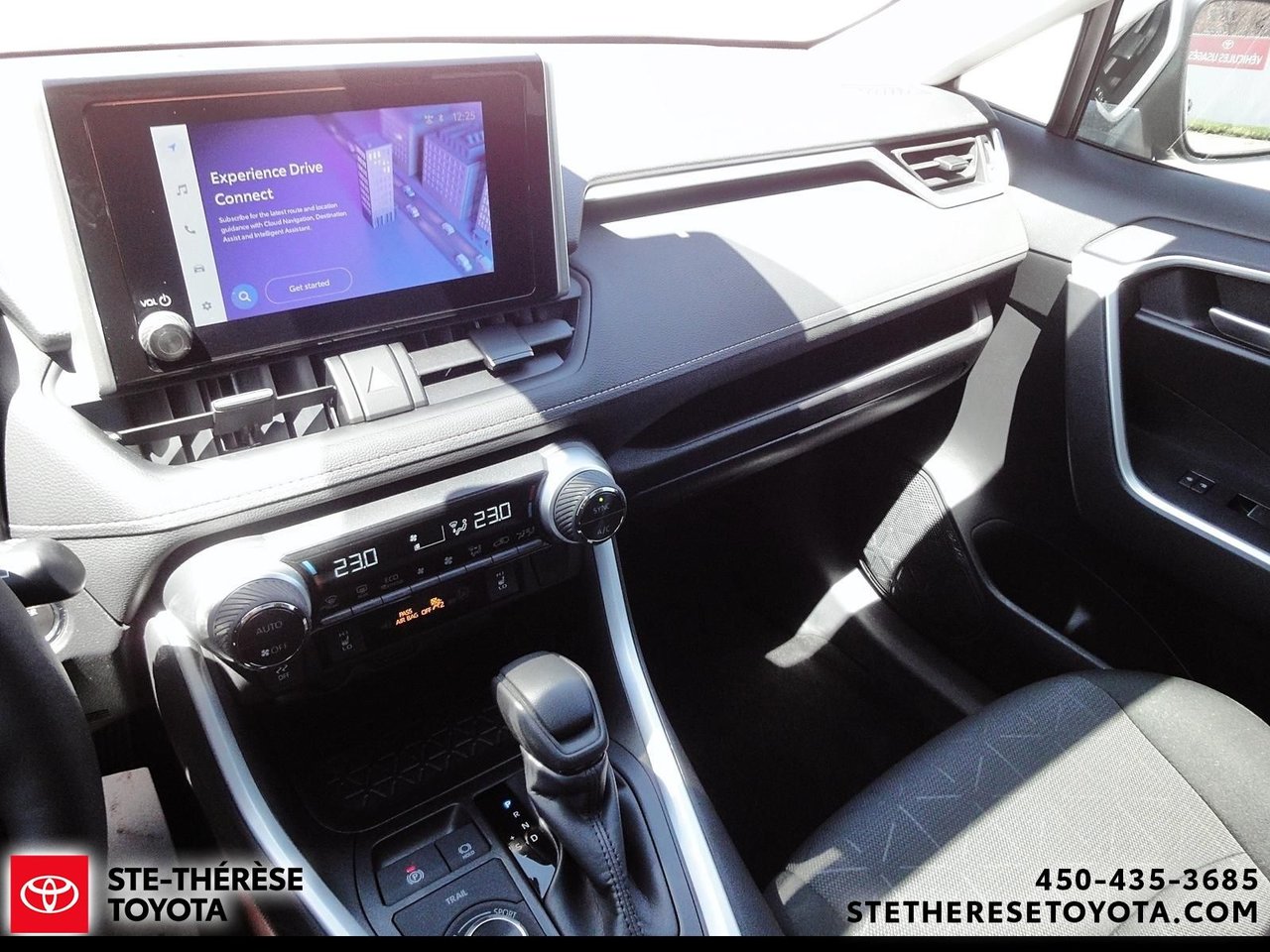 2025 Toyota RAV4 Hybrid AWD XLE Woodland-15