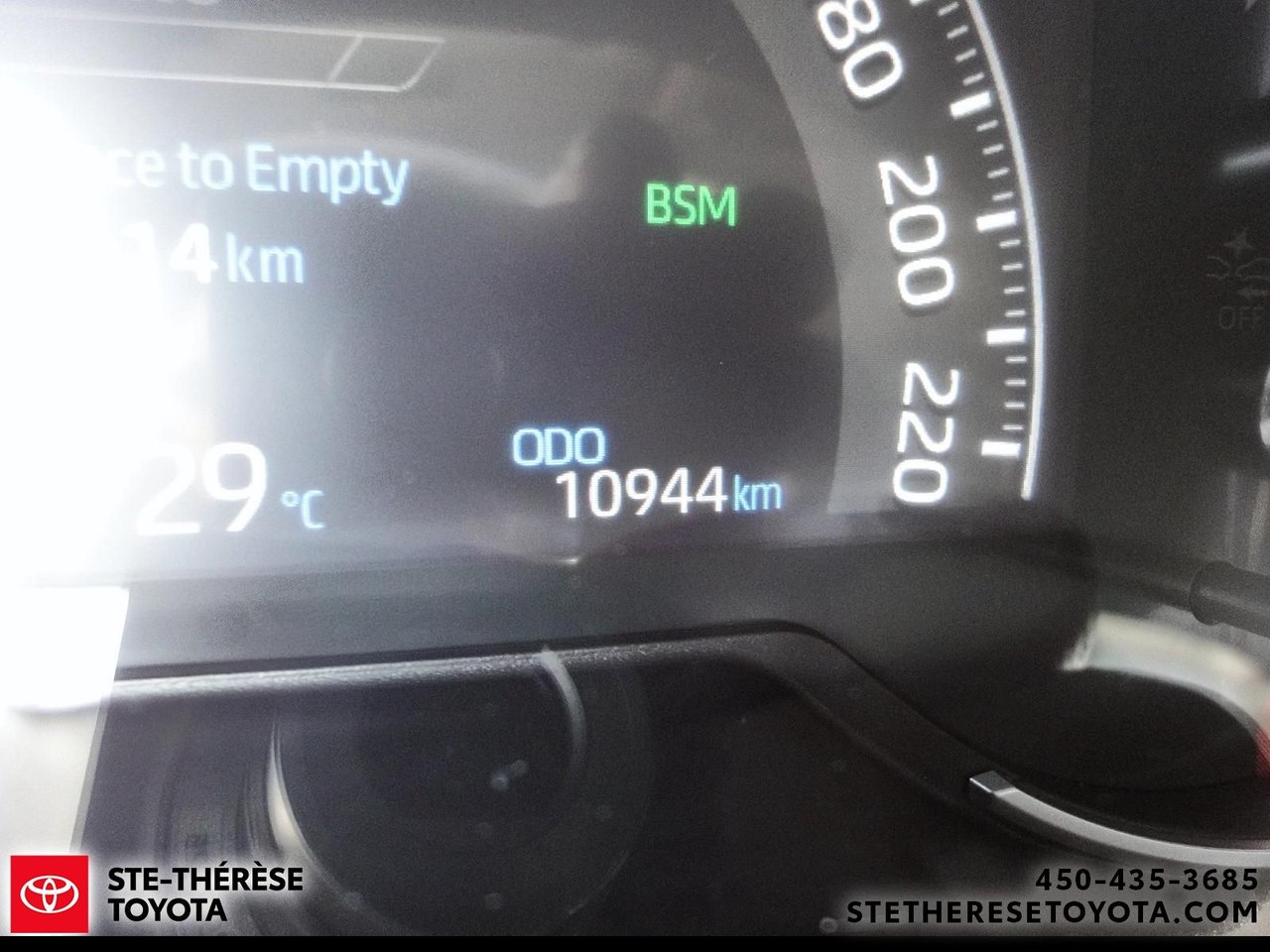 Toyota RAV4 LE AWD 2025-16