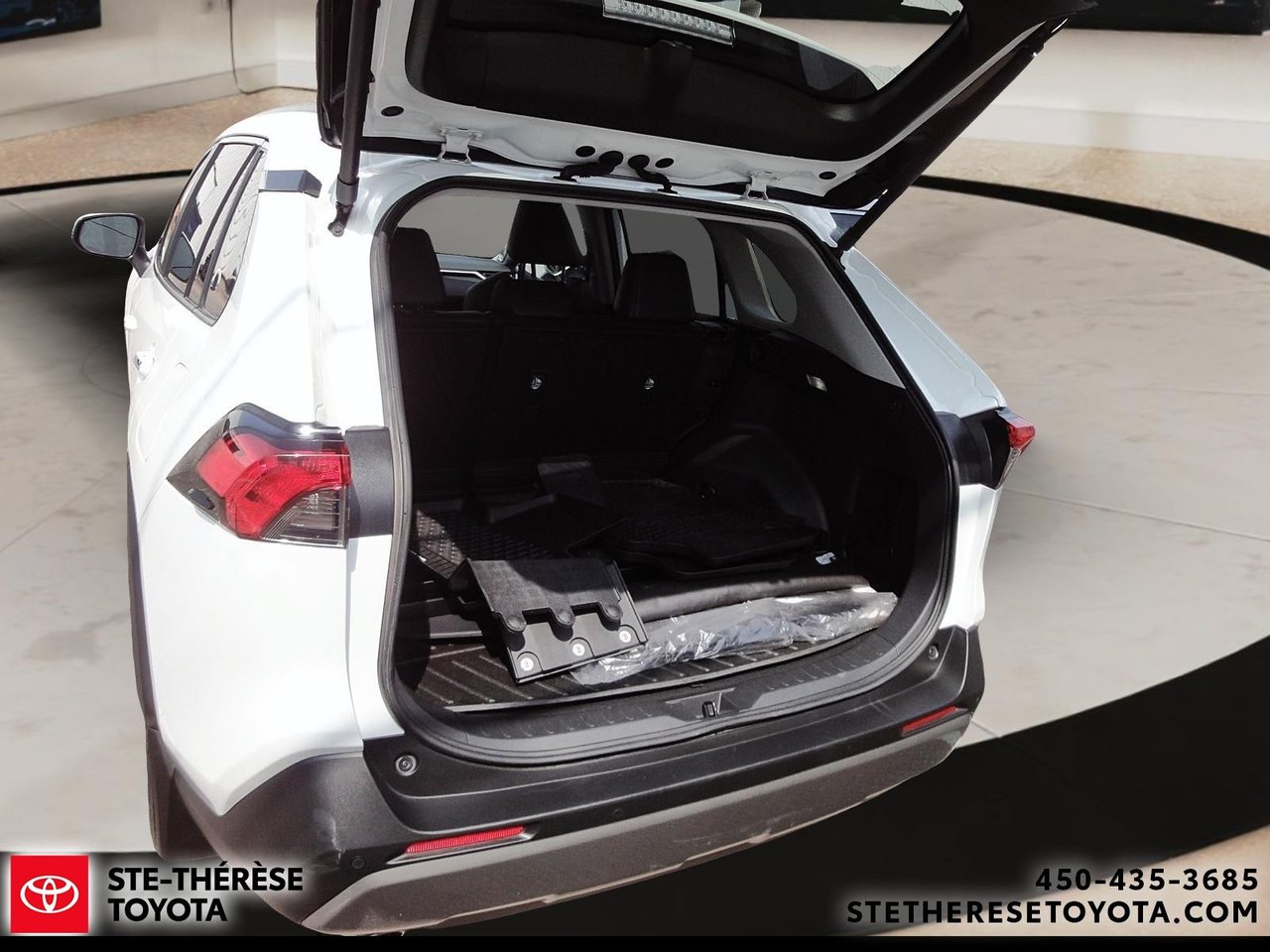 Toyota RAV4 Hybrid Limited 2025-7