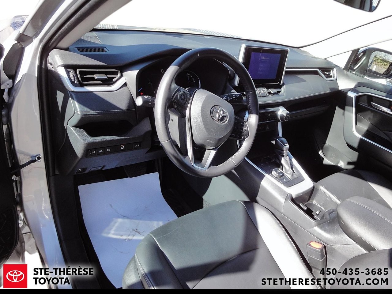 2025 Toyota RAV4 Hybrid XLE awd-11