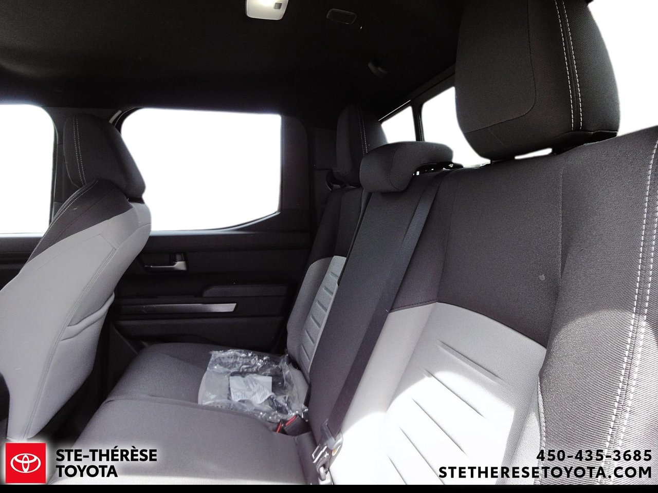 2024 Toyota Tacoma TRD SPORT 4X4-10