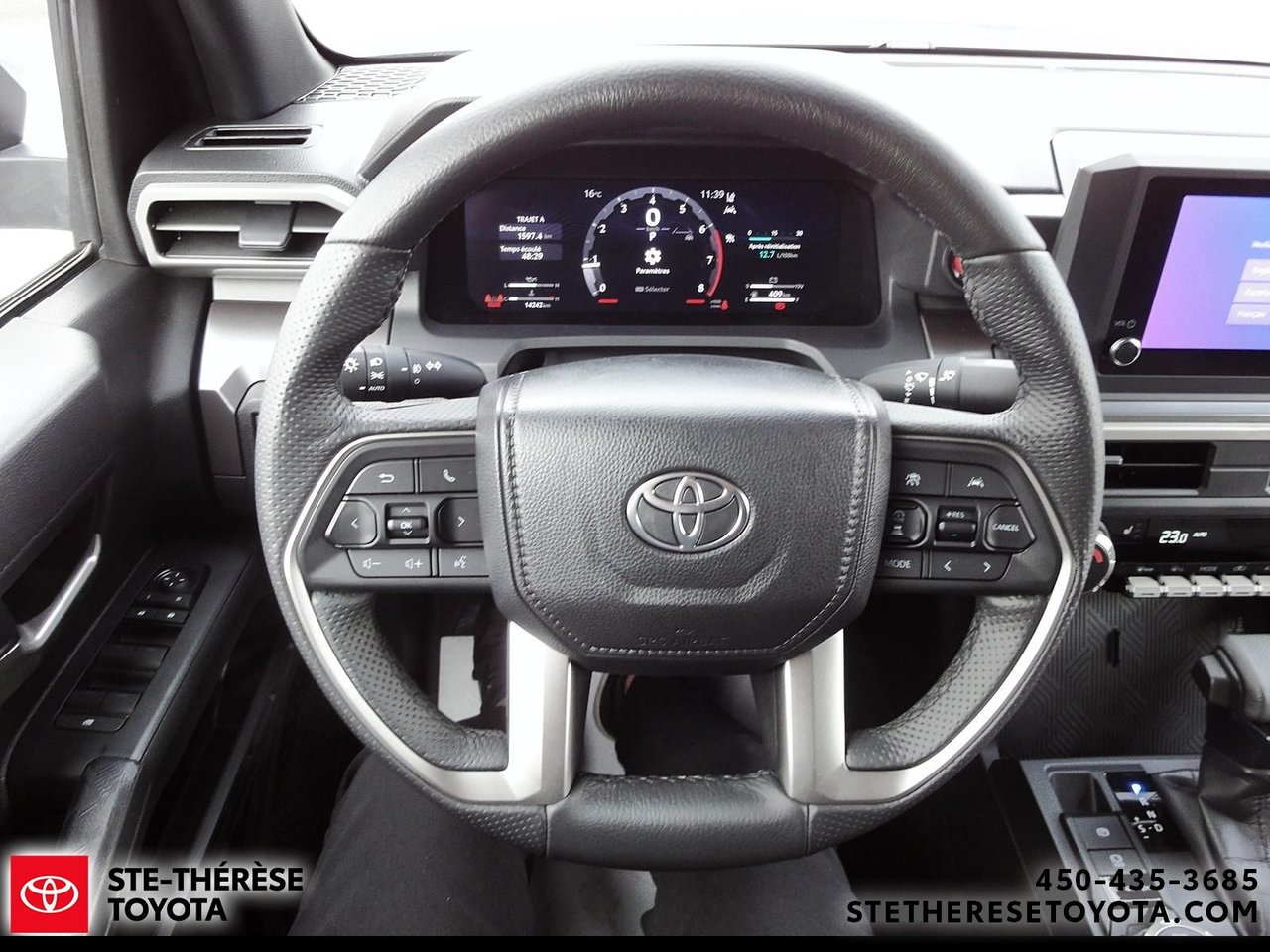 Toyota Tacoma TRD OFF-ROAD 2025-24