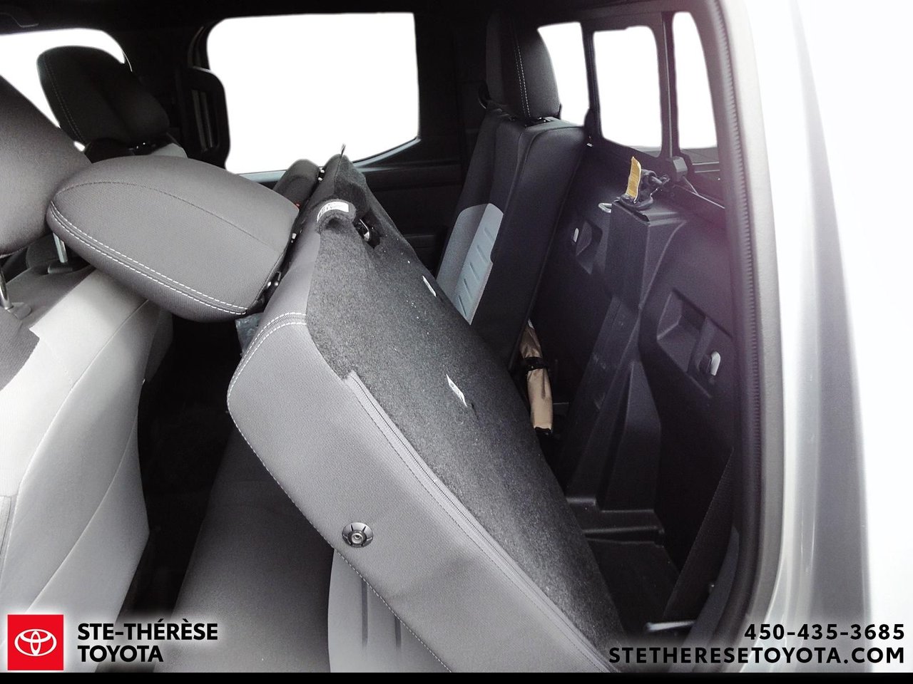 Toyota Tacoma TRD OFF-ROAD 2025-16