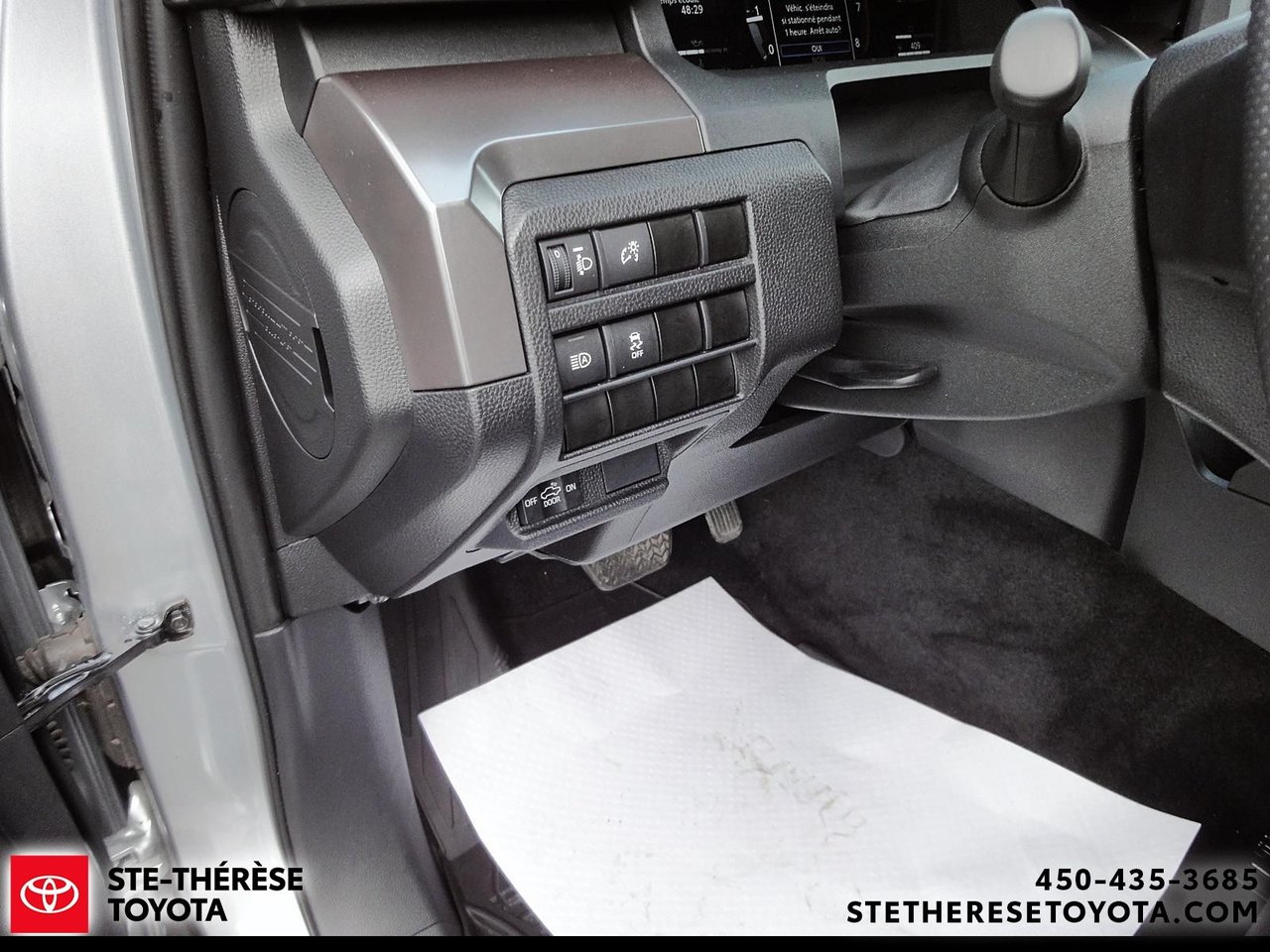 Toyota Tacoma TRD OFF-ROAD 2025-19