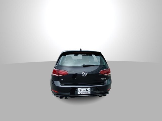 2018 Volkswagen Golf R BASE