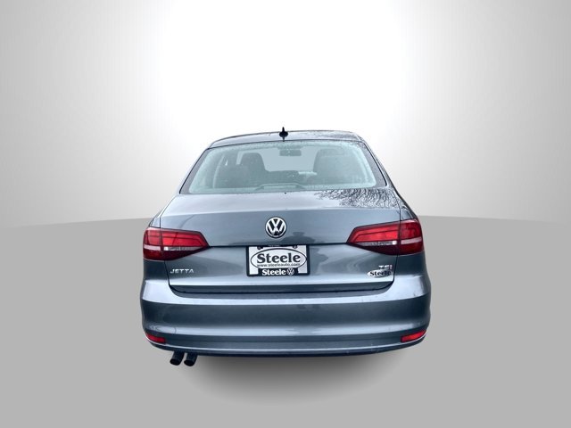 Volkswagen Jetta Sedan Manual Trendline+ 2016