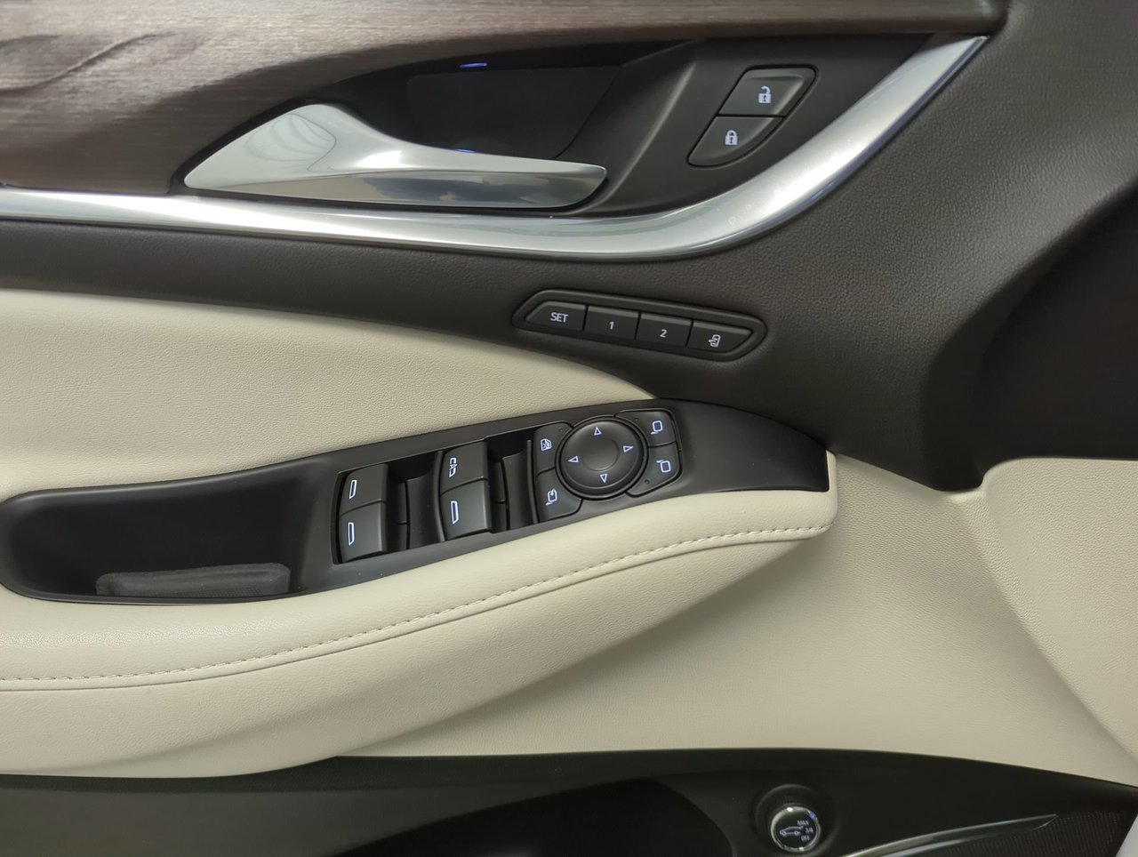 2022 Buick Enclave Avenir-12