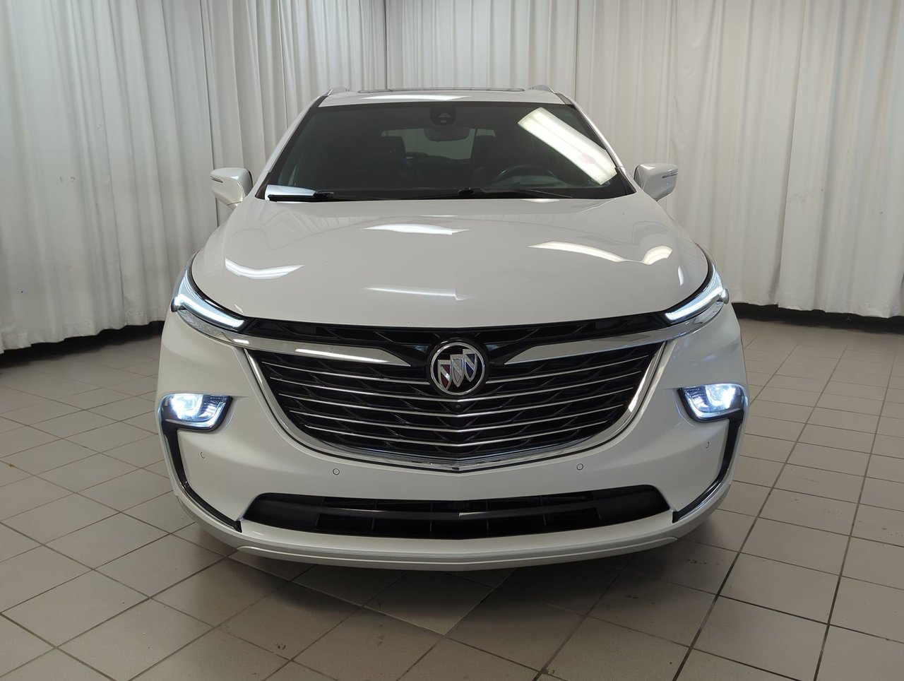 2023 Buick Enclave Premium-2