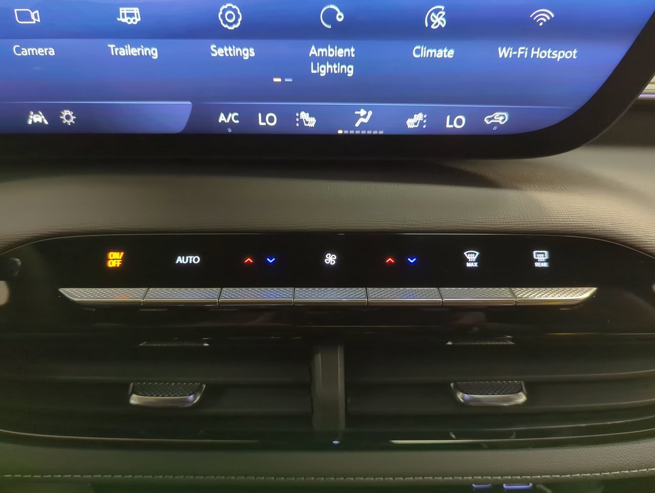 2026 Buick Enclave Sport Touring-18