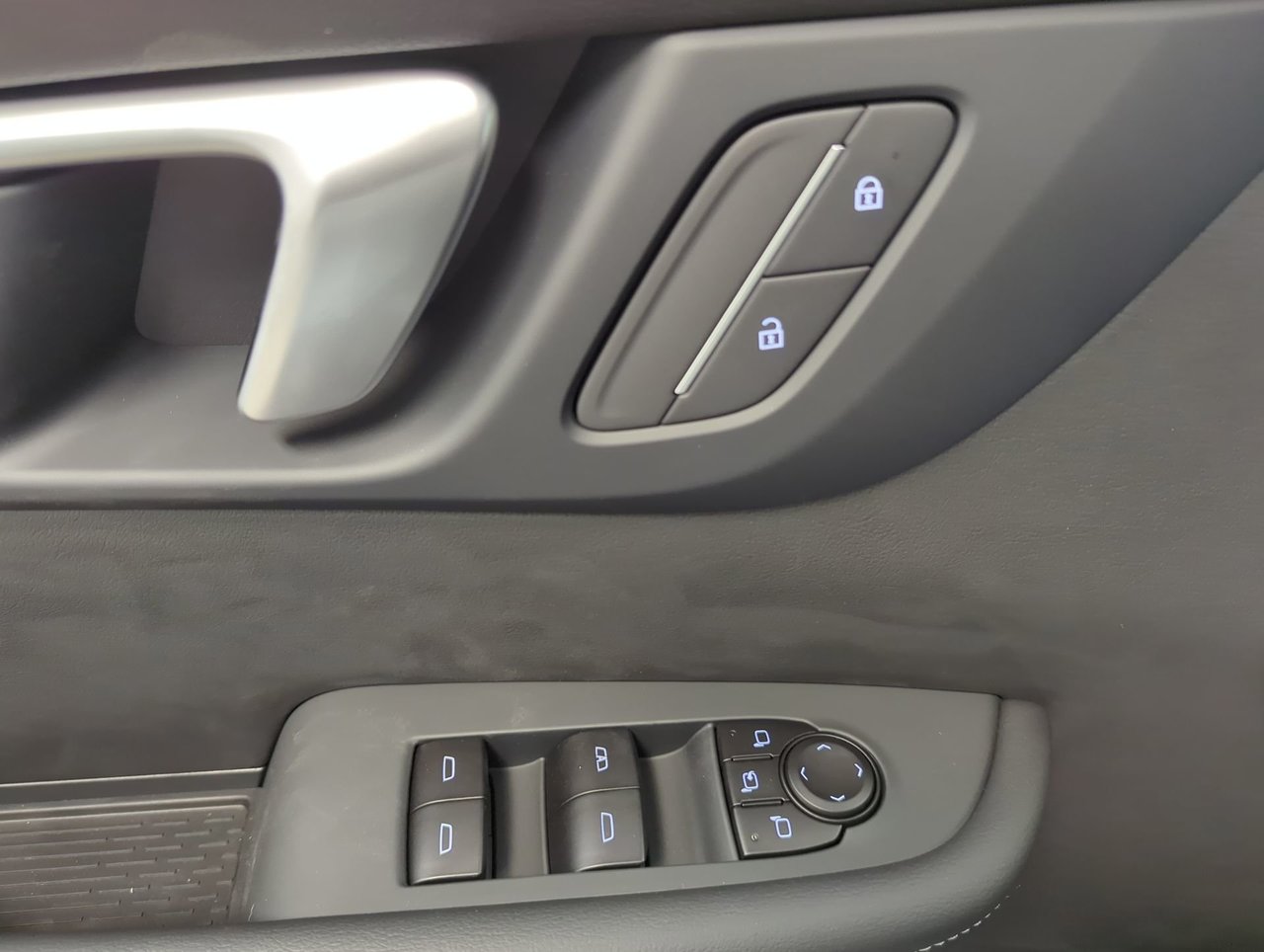 2026 Buick Enclave Preferred-12