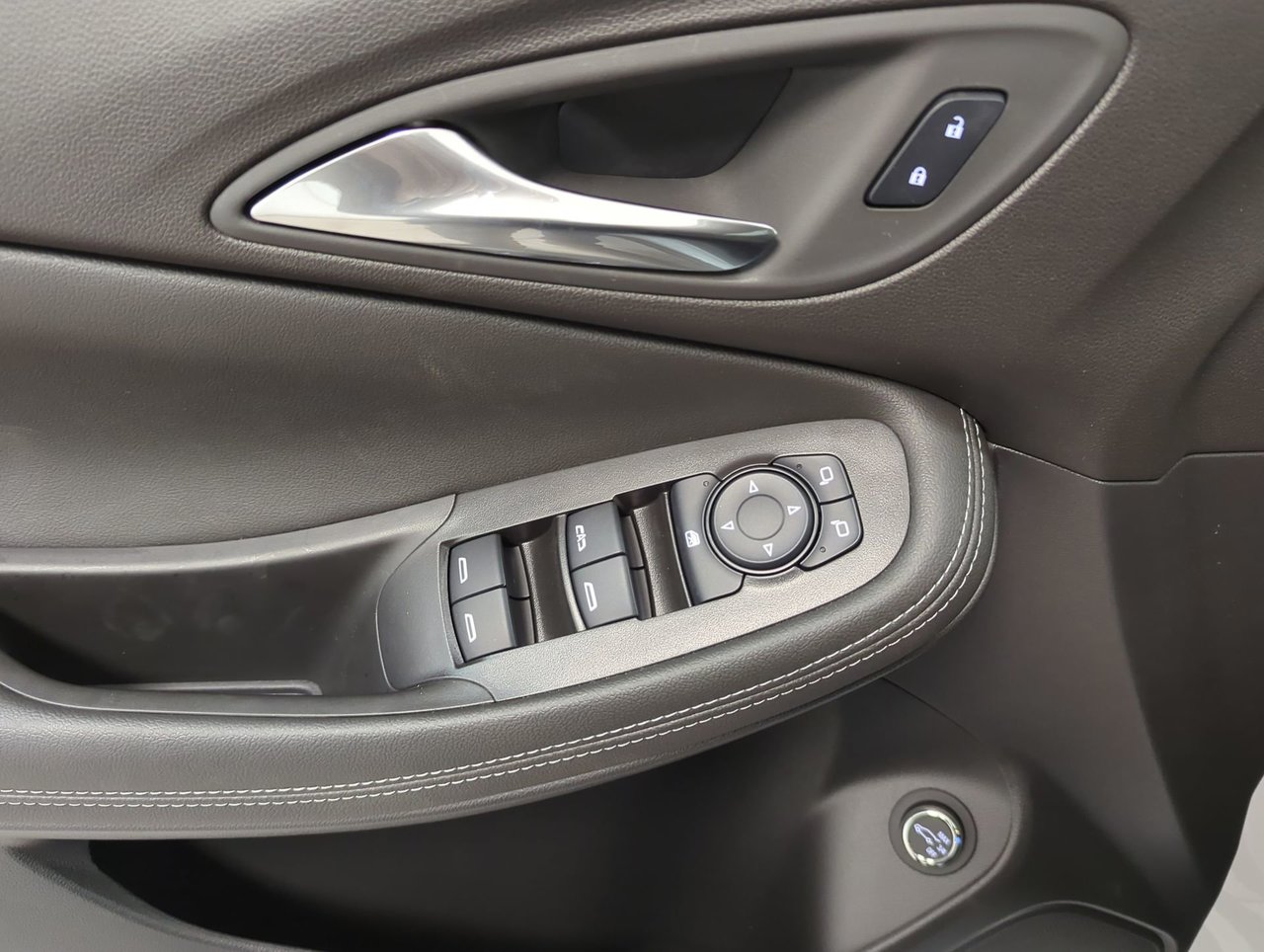 2025 Buick Encore GX Preferred-12