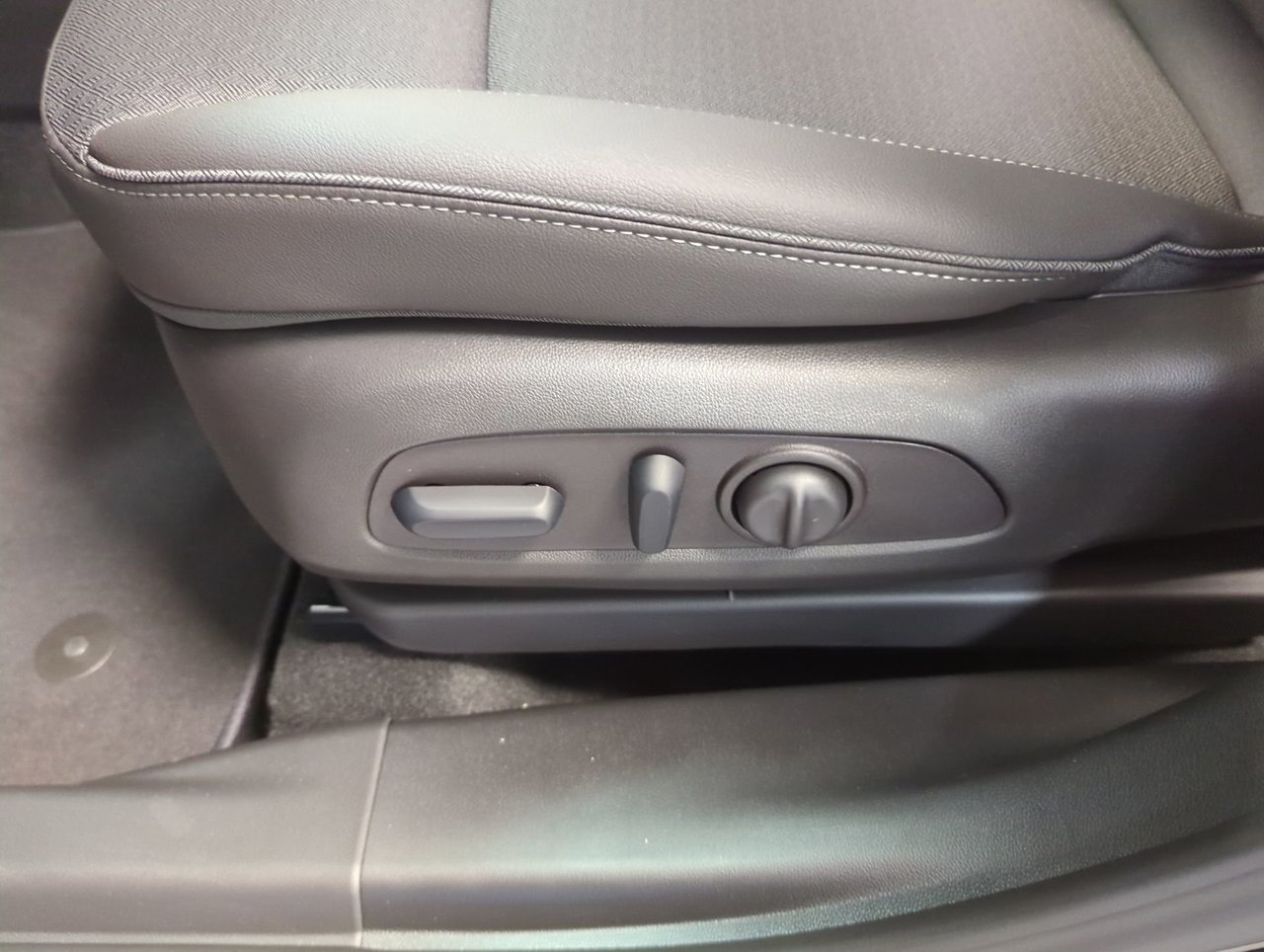 2026 Buick Encore GX Preferred-11