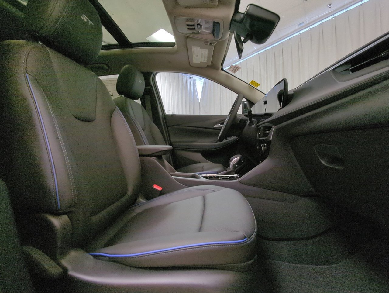 2026 Buick Encore GX Sport Touring-23