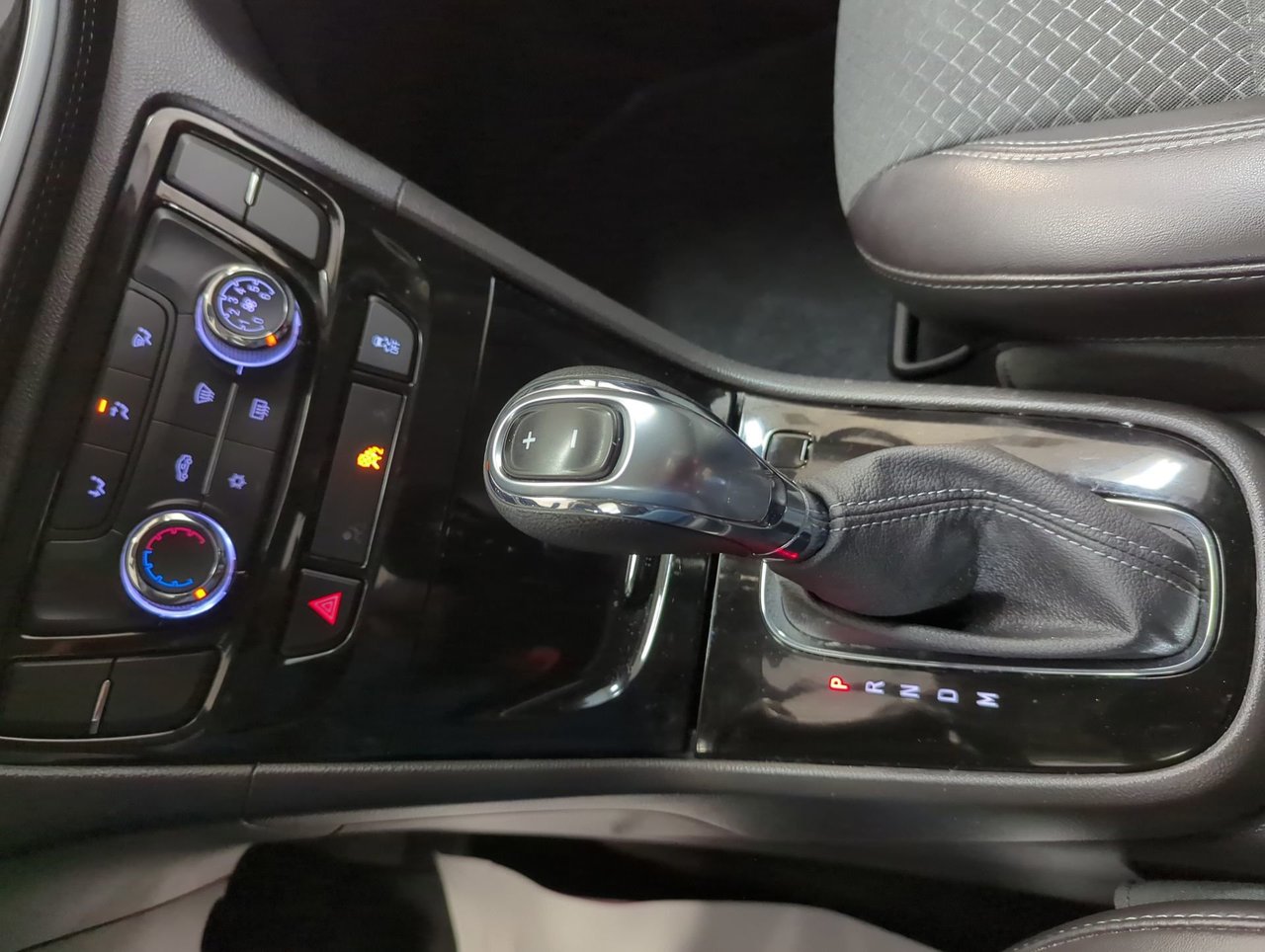 2022 Buick Encore Preferred-18