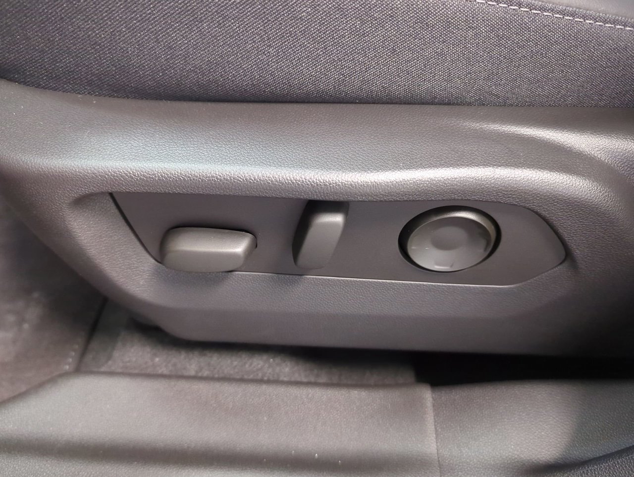 2025 Buick Envision Preferred-11