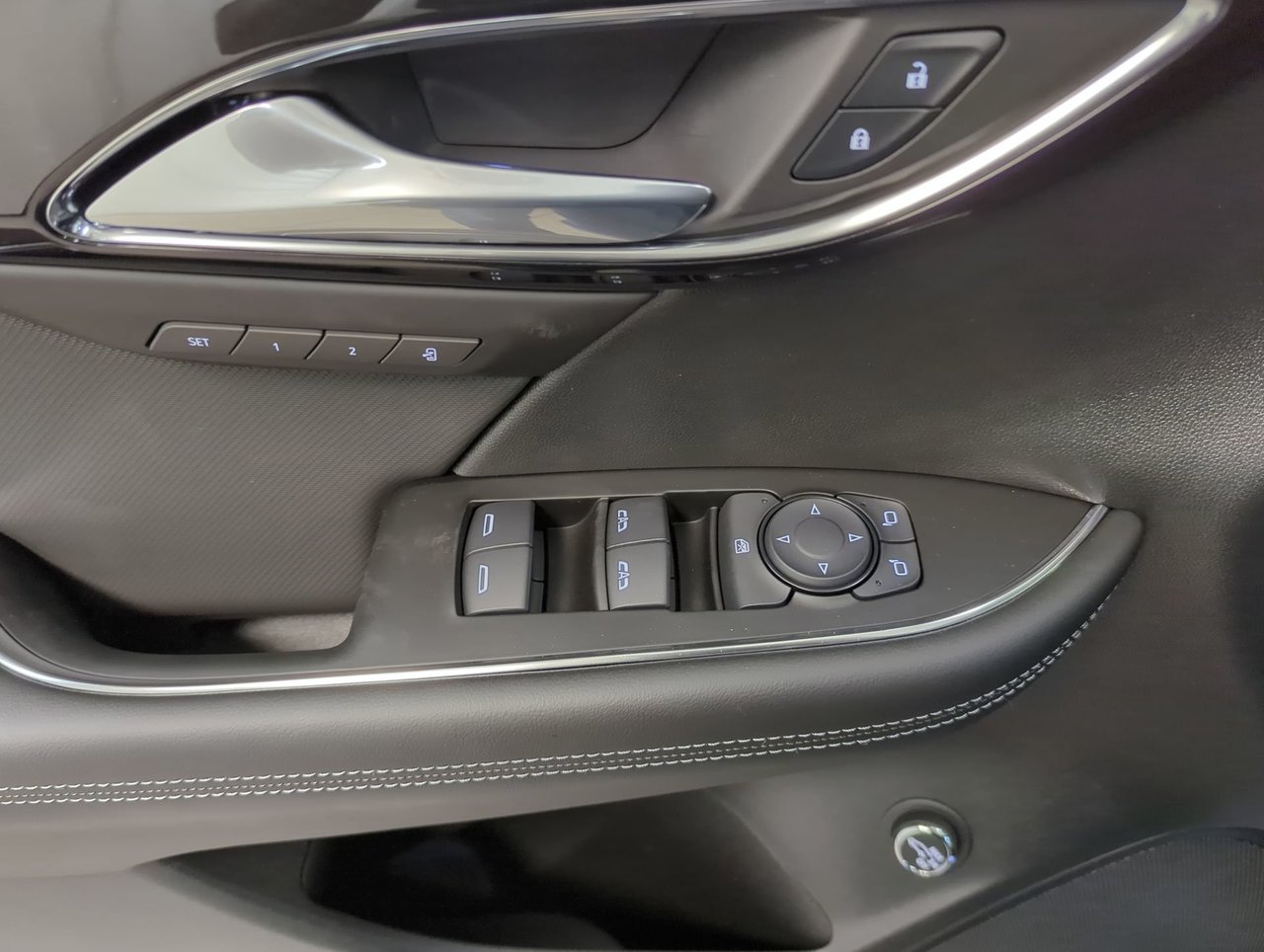 2025 Buick Envision Preferred-12