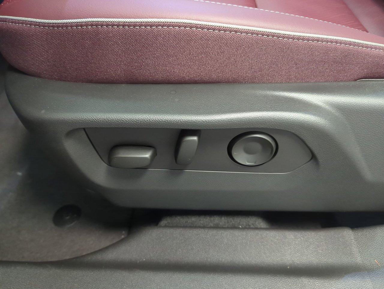 2026 Buick Envision Sport Touring-11