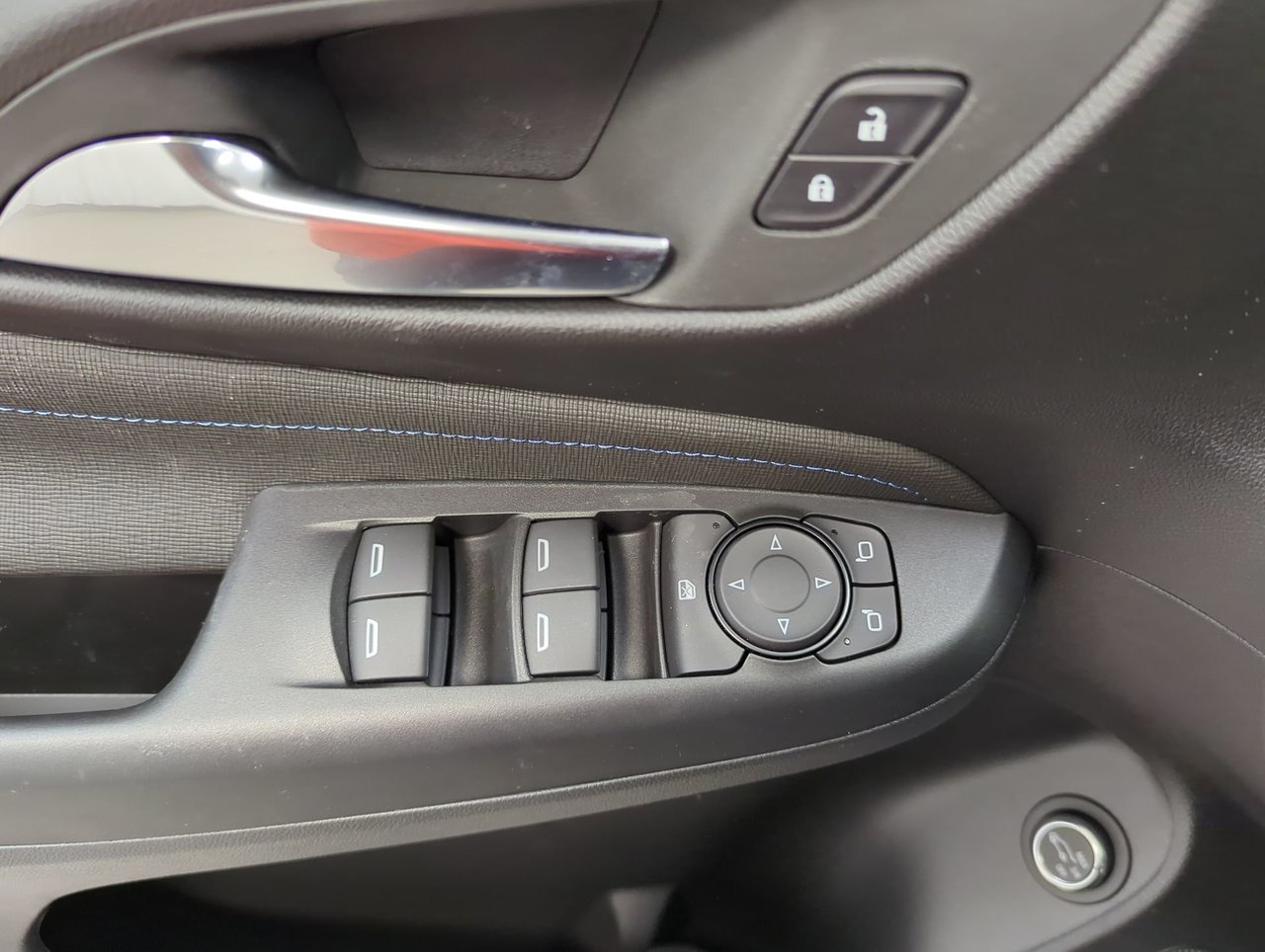 2025 Buick Envista Sport Touring-12