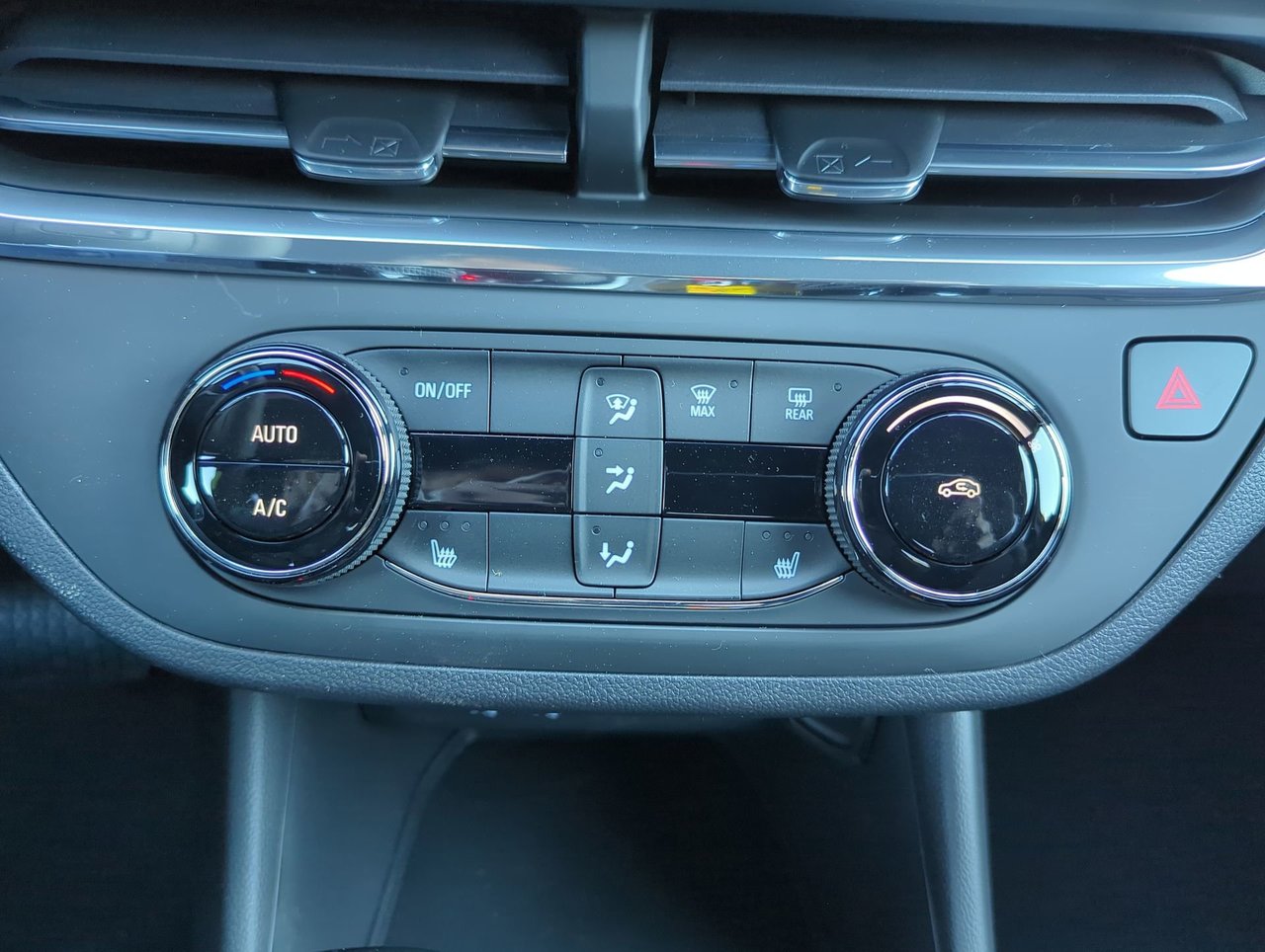 2025 Buick Envista Preferred-17