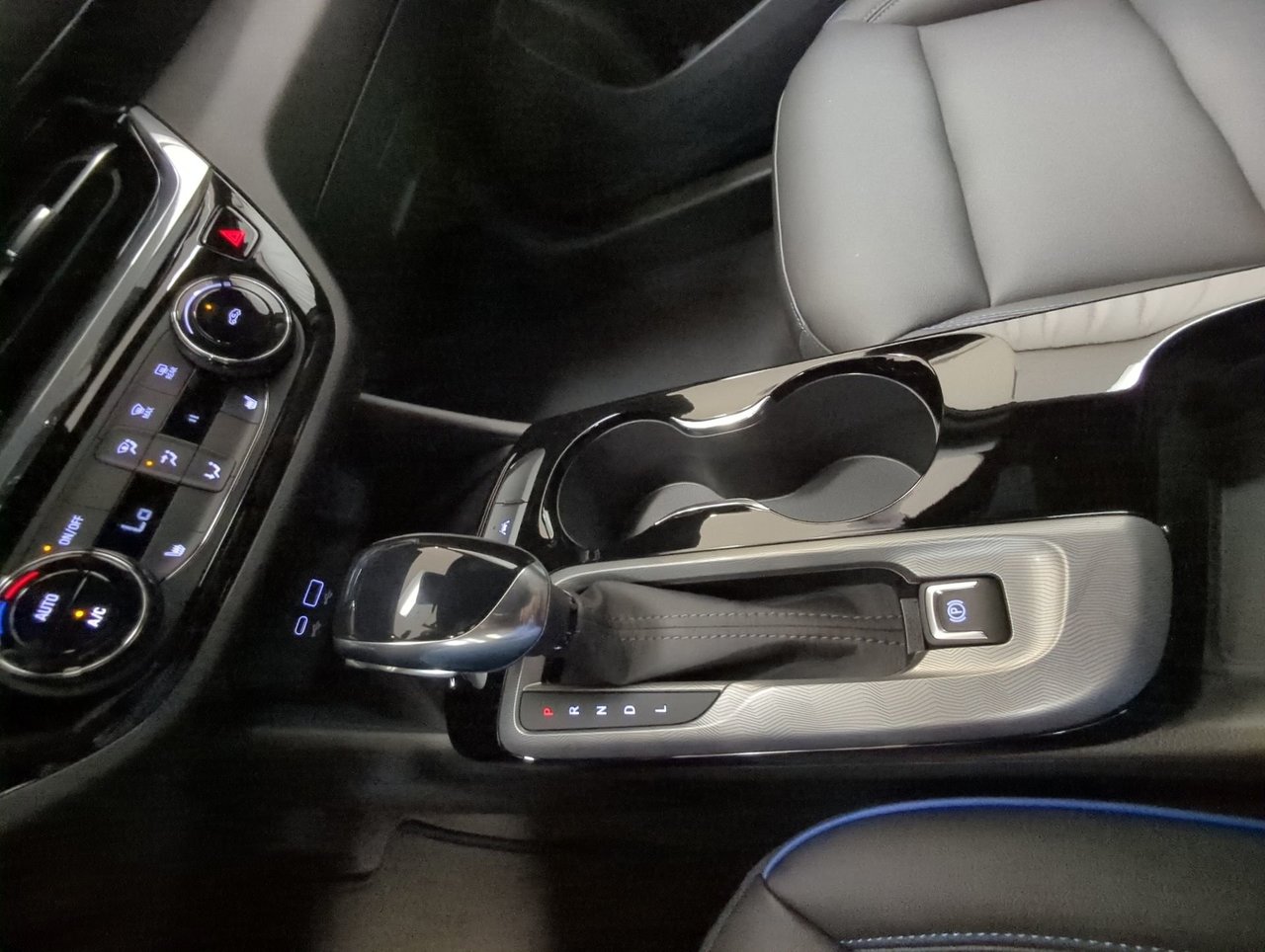 2026 Buick Envista Sport Touring-18