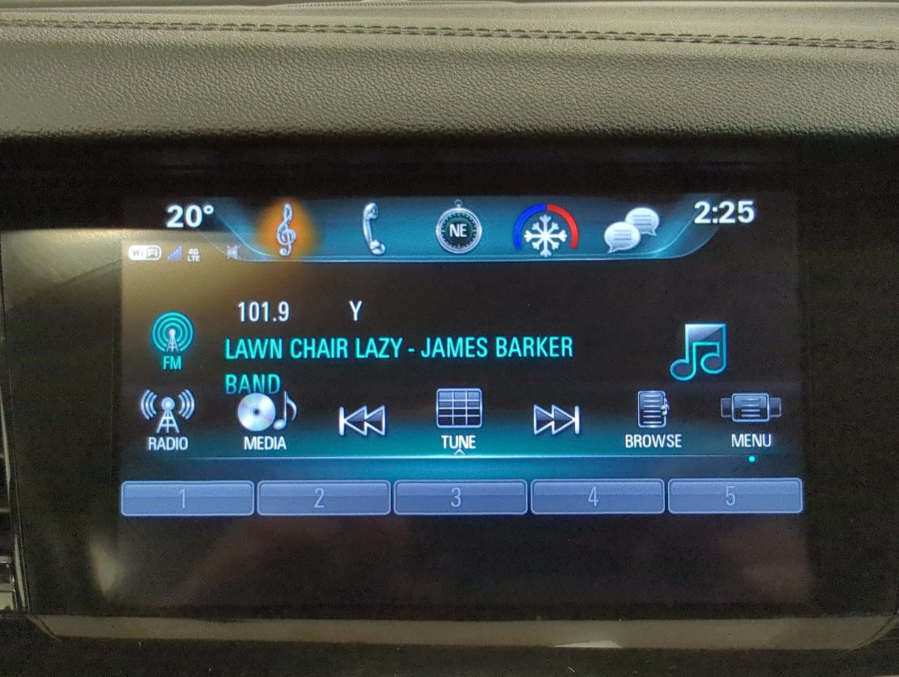 2018 Buick Regal Sportback Essence-15