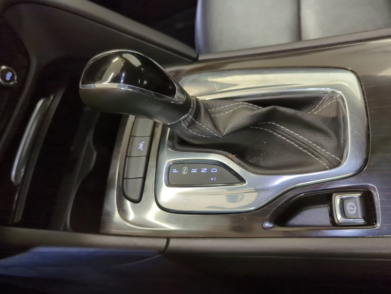 2018 Buick Regal Sportback Essence-18