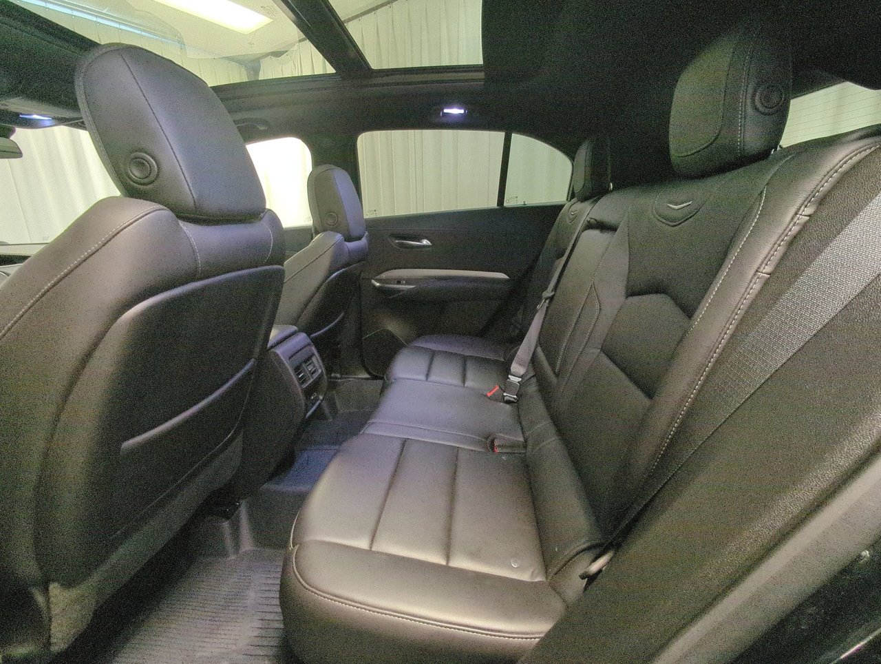 2020 Cadillac XT4 AWD Premium Luxury-22