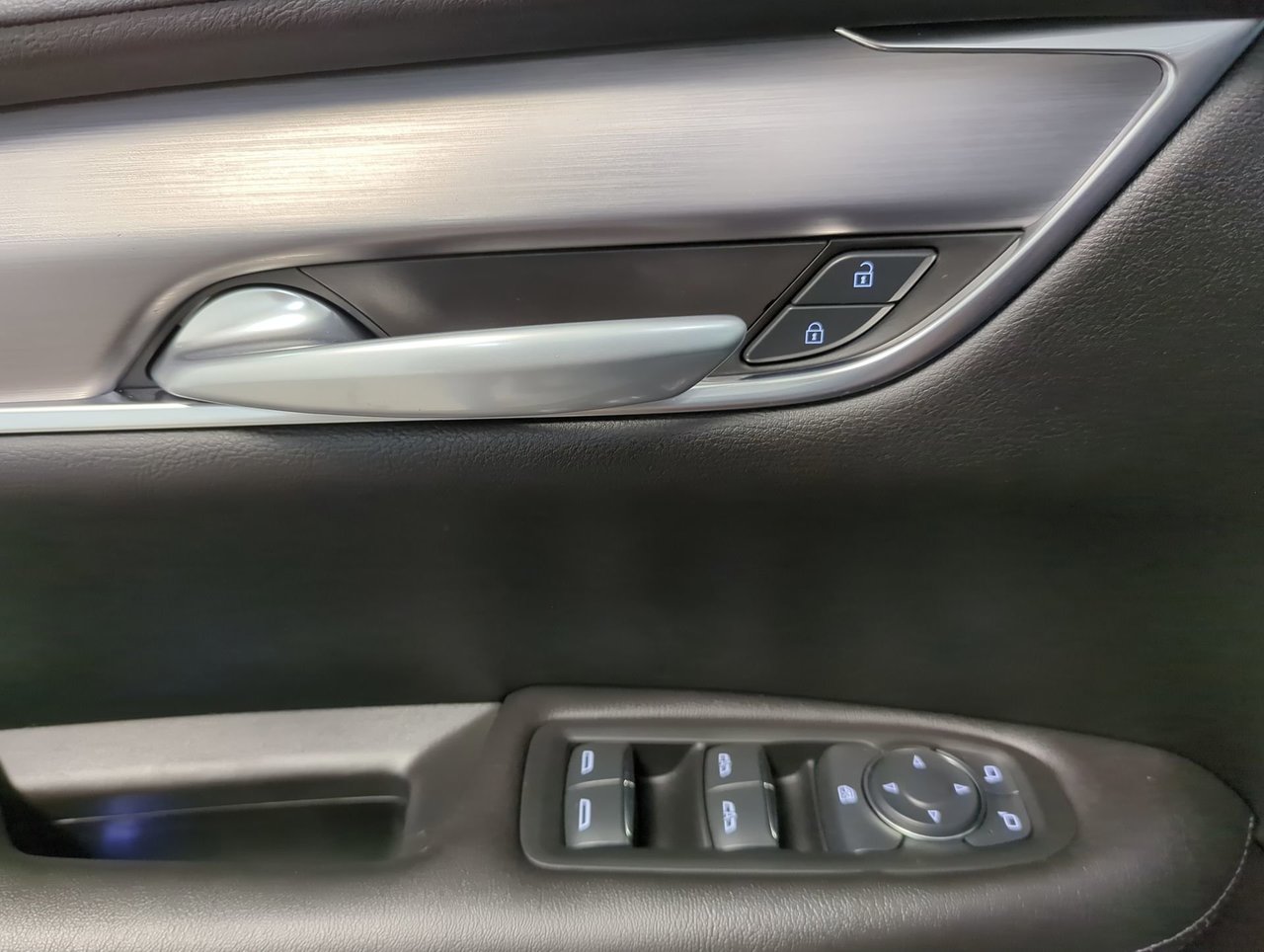 2024 Cadillac XT5 AWD Luxury-12