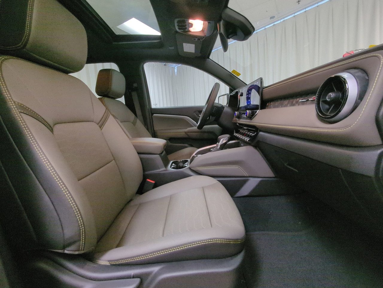 2025 Chevrolet Colorado ZR2-24