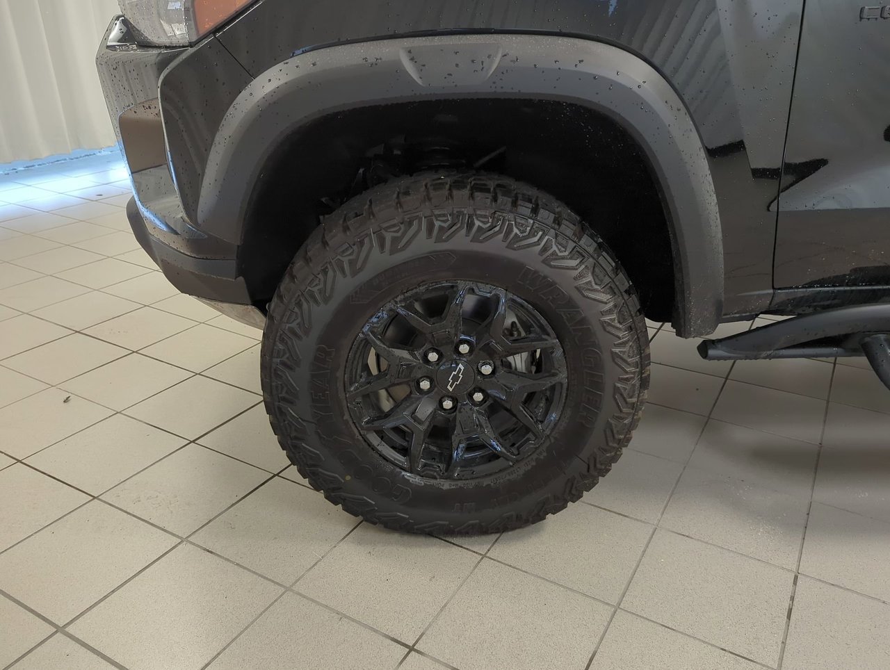 2025 Chevrolet Colorado ZR2-9