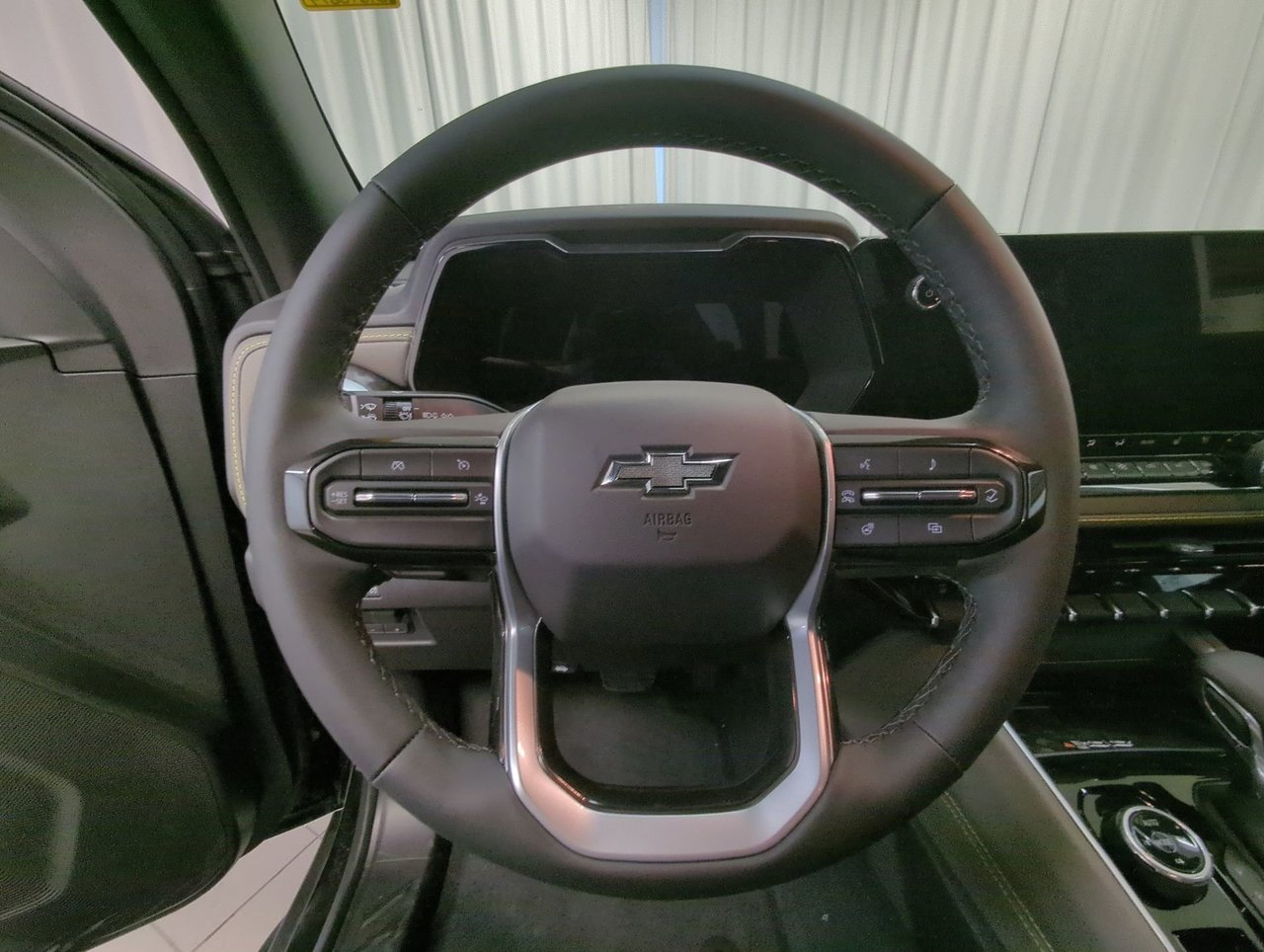 2025 Chevrolet Colorado ZR2-13