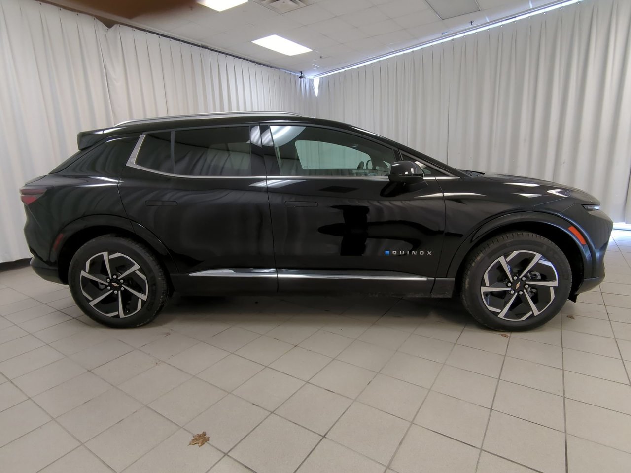 2025 Chevrolet Equinox EV 2LT-8