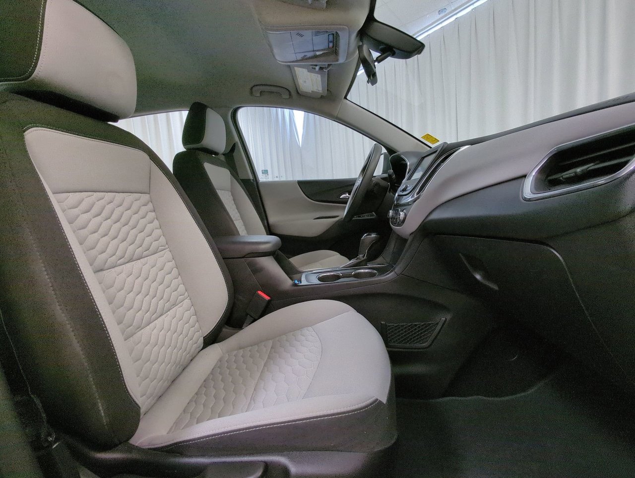 2018 Chevrolet Equinox LS-22