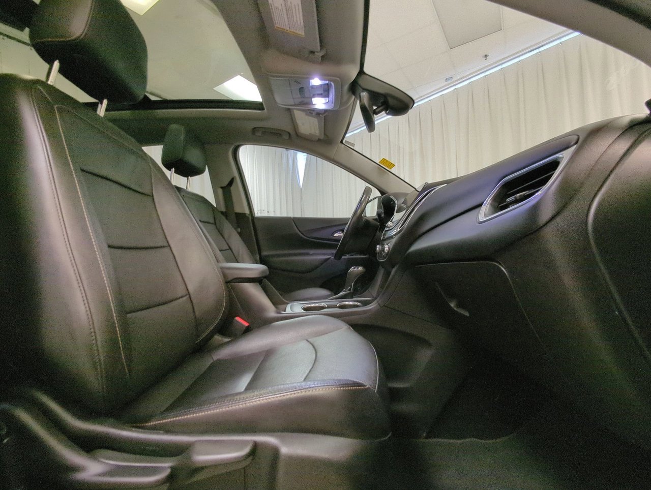 2020 Chevrolet Equinox LT-24