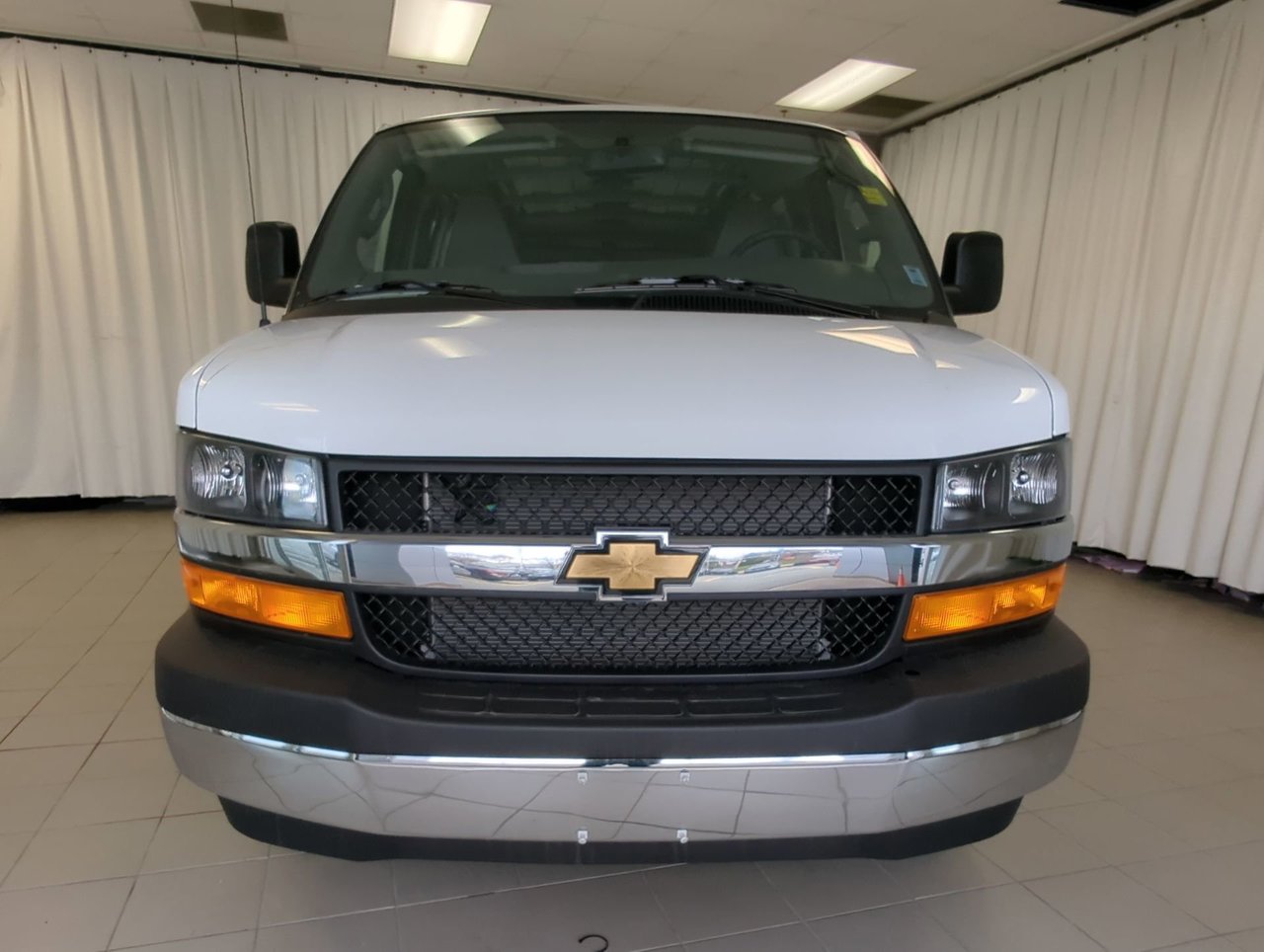 2025 Chevrolet Express Cargo 2500 WT 135''-2