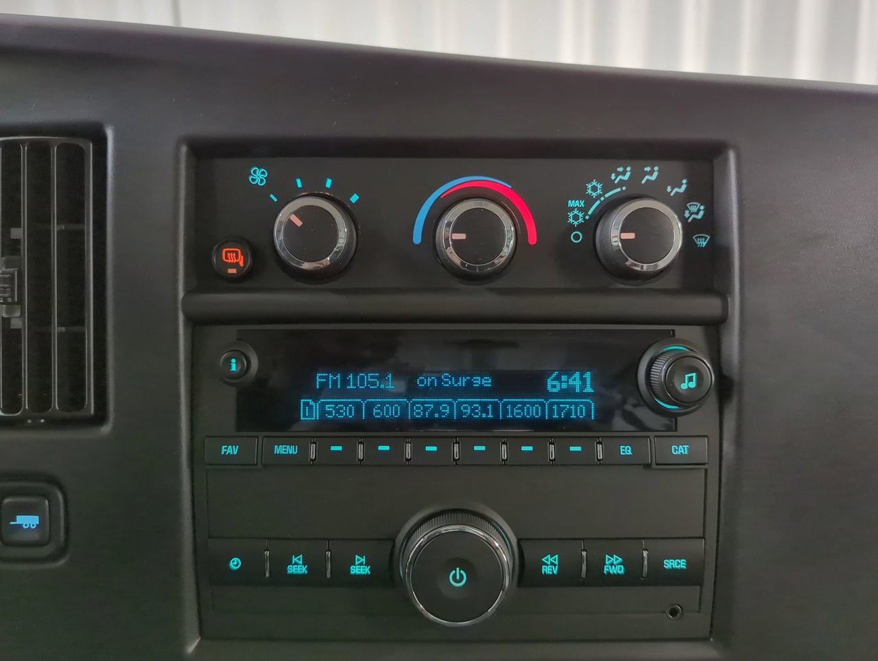 2025 Chevrolet Express Cargo 2500 WT 135''-15