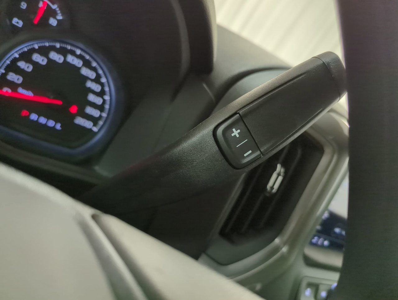 2026 Chevrolet Silverado 1500 Custom-18