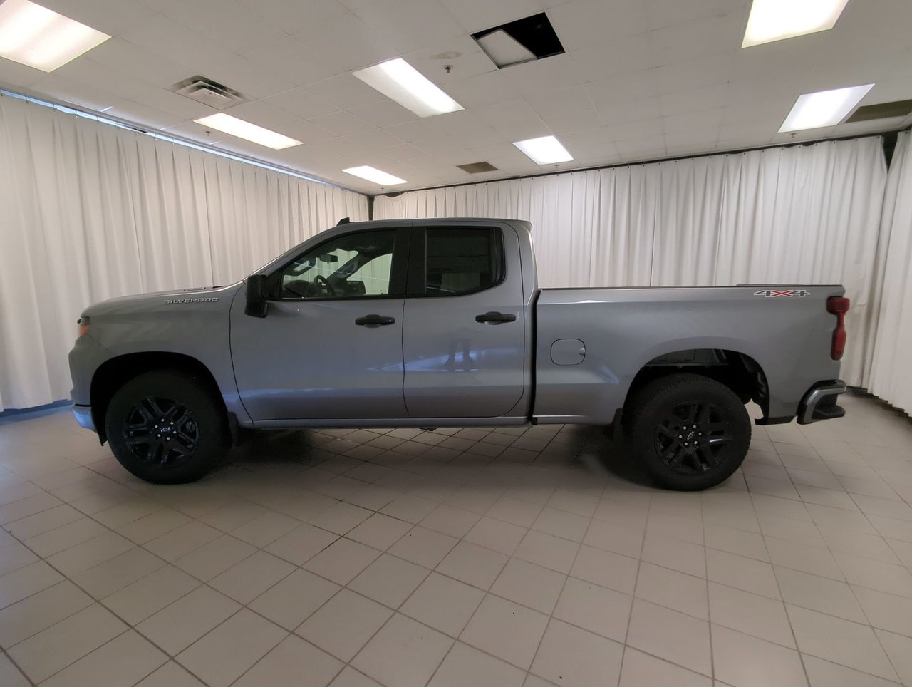 2026 Chevrolet Silverado 1500 Custom-4