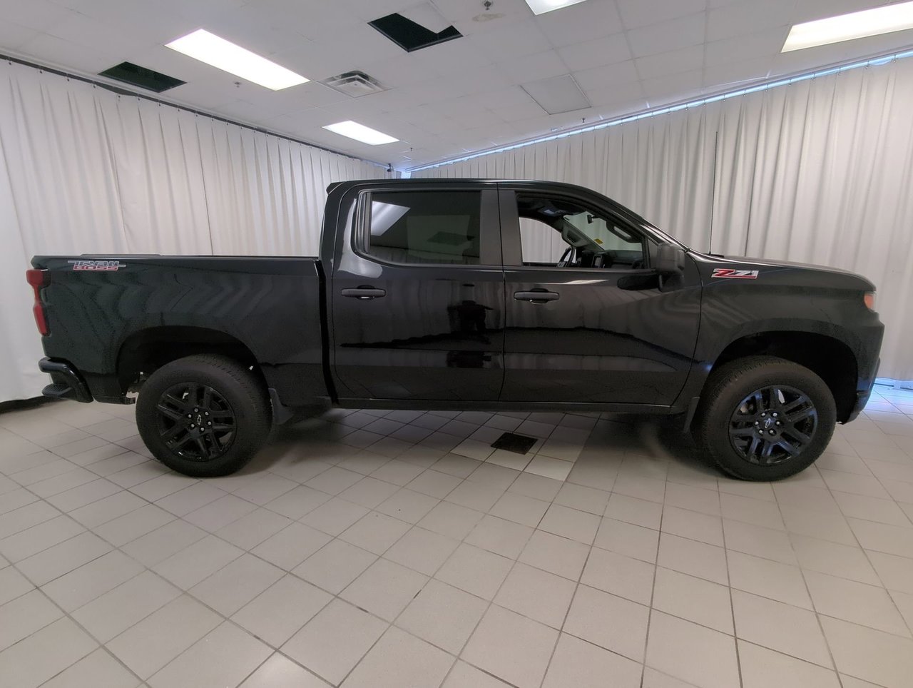 2022 Chevrolet Silverado 1500 LTD Custom Trail Boss-8