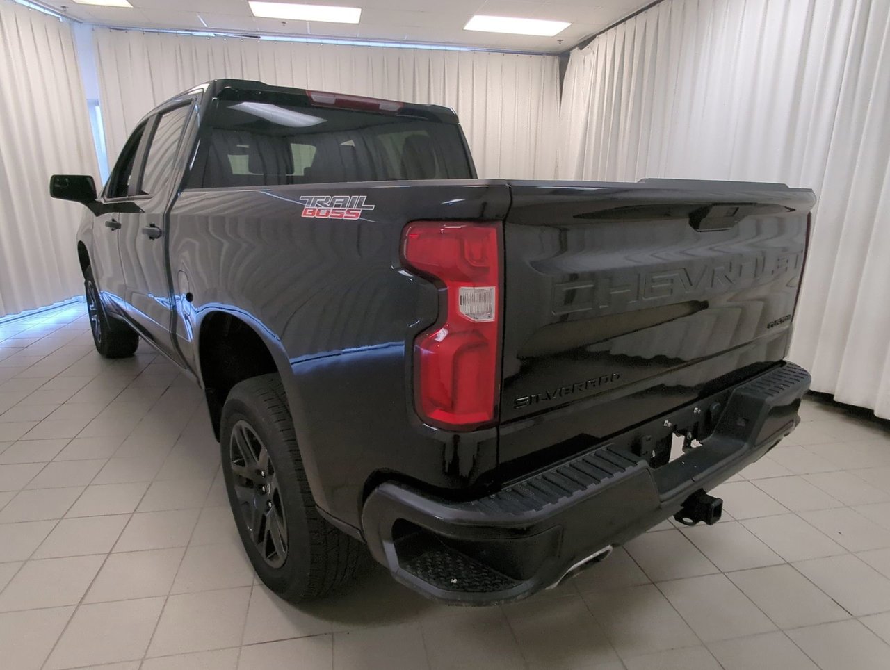 2022 Chevrolet Silverado 1500 LTD Custom Trail Boss-5