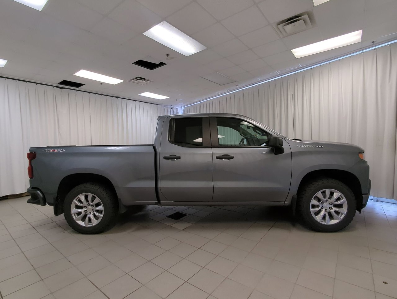 2020 Chevrolet Silverado 1500 Custom-8