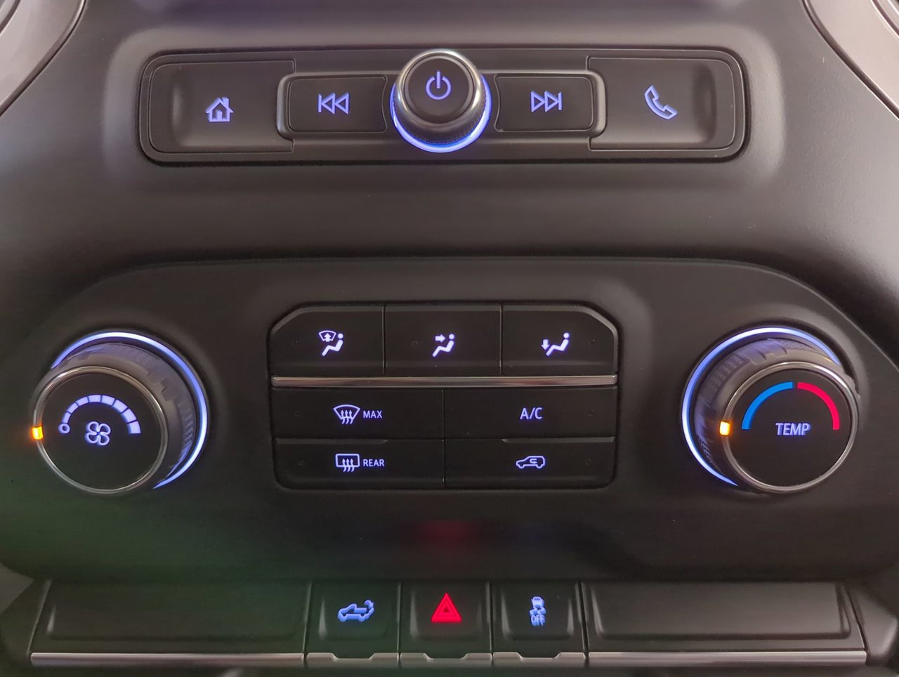 2020 Chevrolet Silverado 1500 Custom-17