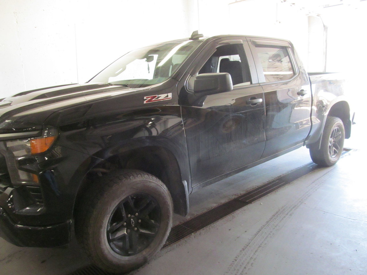 2022 Chevrolet Silverado 1500 Custom Trail Boss-1