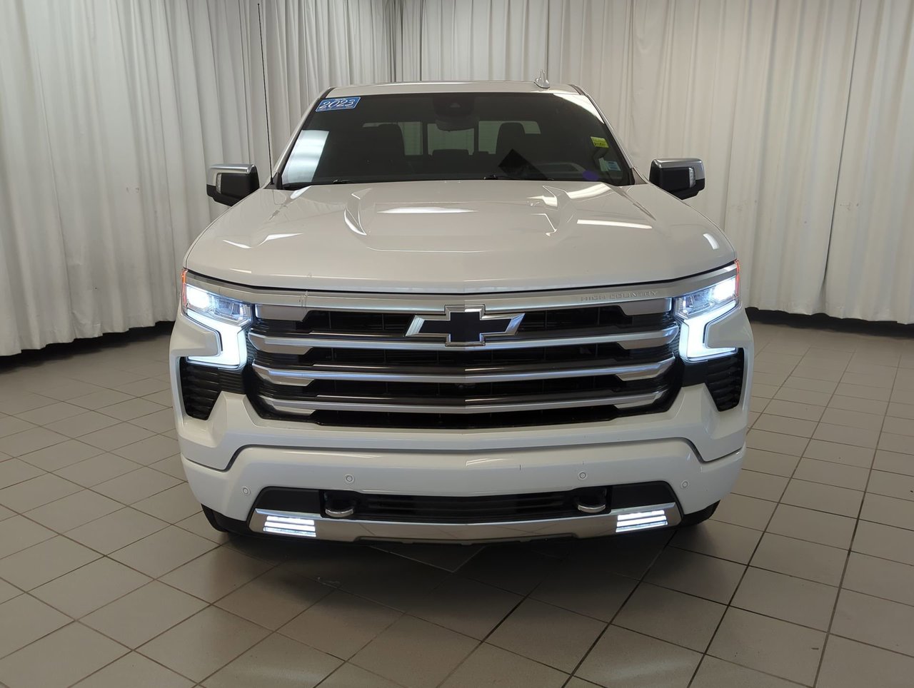 2023 Chevrolet Silverado 1500 High Country-2