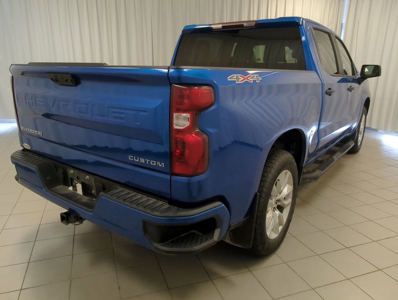 2023 Chevrolet Silverado 1500 Custom-7