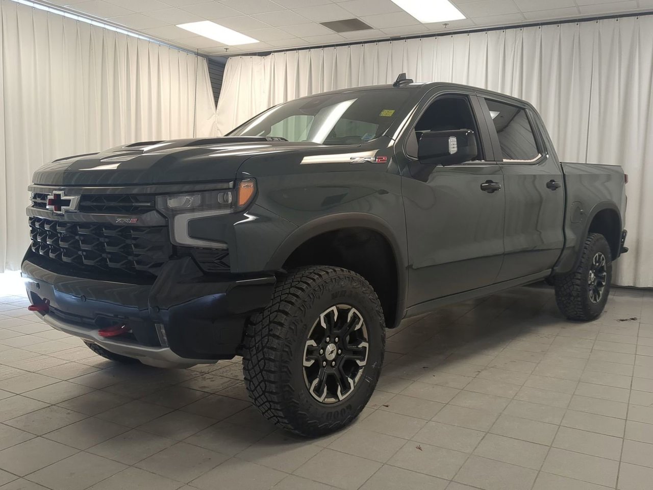 2025 Chevrolet Silverado 1500 ZR2-3