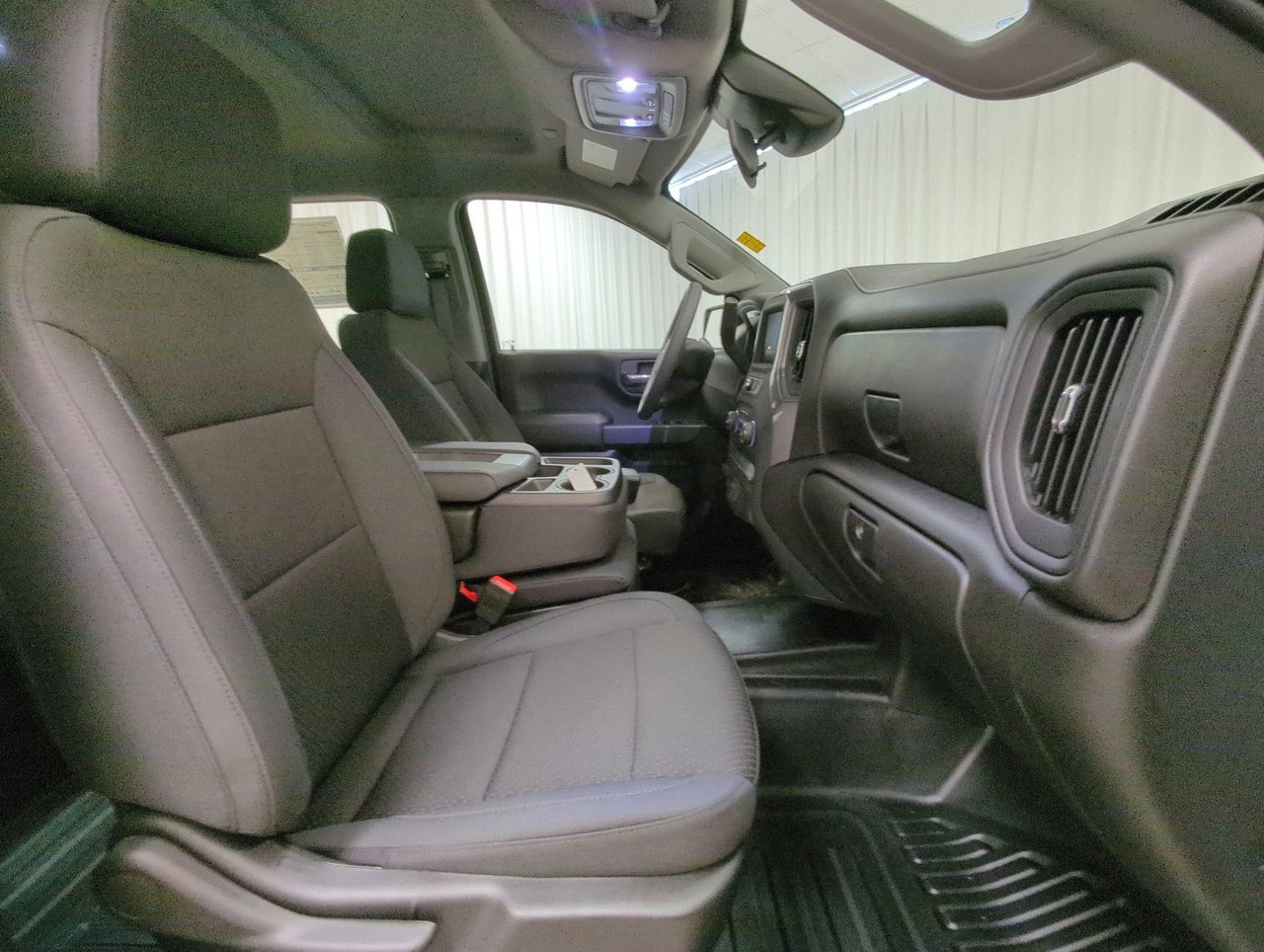 2025 Chevrolet Silverado 1500 WT-22